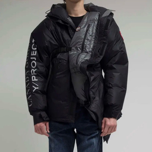 캐나다구스 X 와이프로젝트 패딩