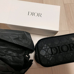 [새상품] 디올 뷰티 블랙 까나쥬 파우치