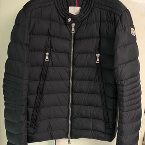 정품)몽클레어 남성패딩 아미오 3