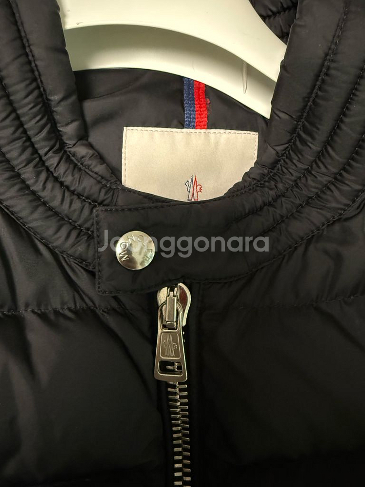 정품)몽클레어 남성패딩 아미오 3--4