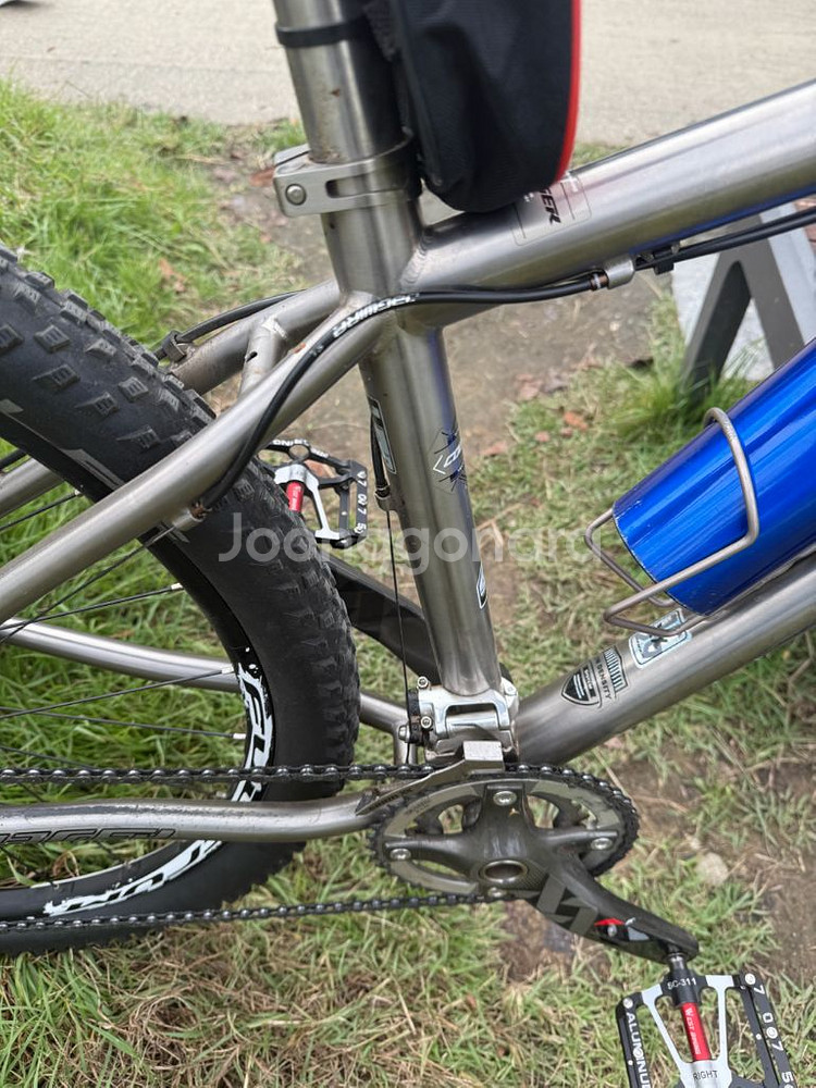 예거 티타늄 하드테일 급처분 합니다.!--1