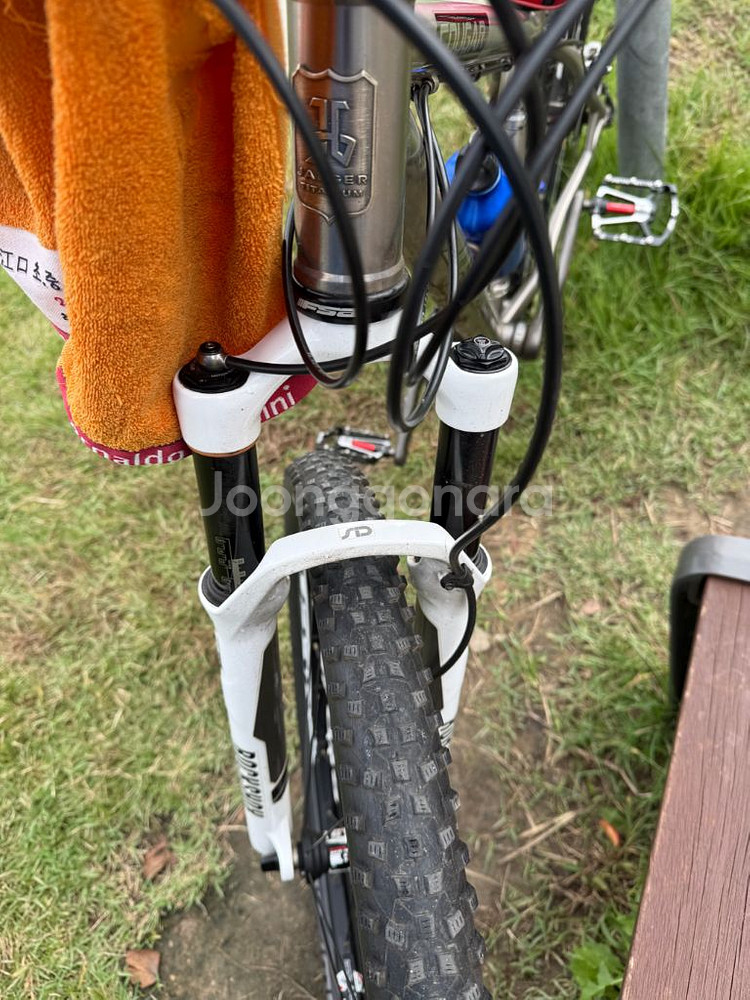 예거 티타늄 하드테일 급처분 합니다.!--5