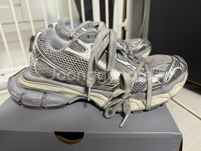 발렌시아가 3xl 44 사이즈--0