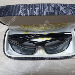 오클리 선글라스 판매합니다..