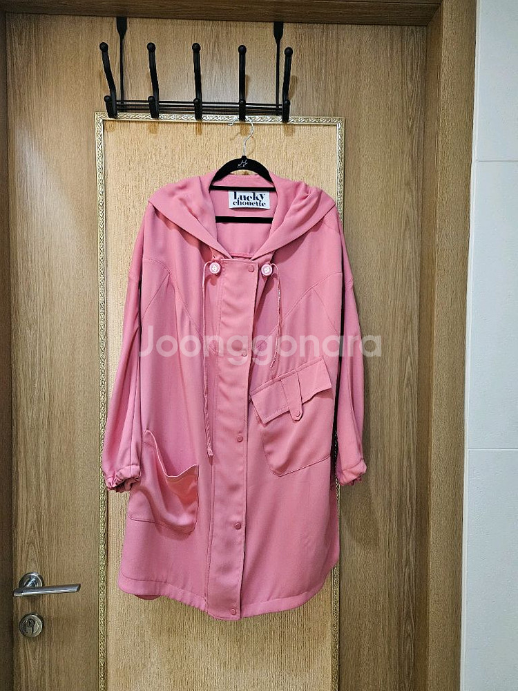 럭키슈에뜨 후드 쟈켓--2