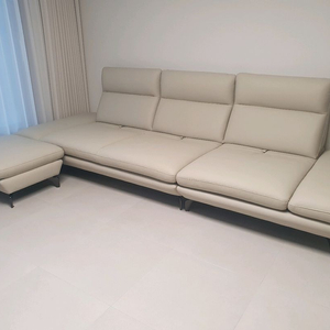 에몬스 제임스 가죽소파