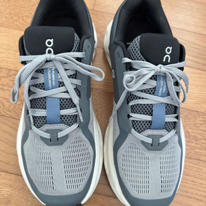 온러닝 클라우드러너2 알로이 샴브레이 EU41(265)