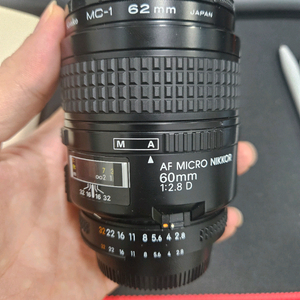니콘 AF 60mm F2.8D Micro 렌즈