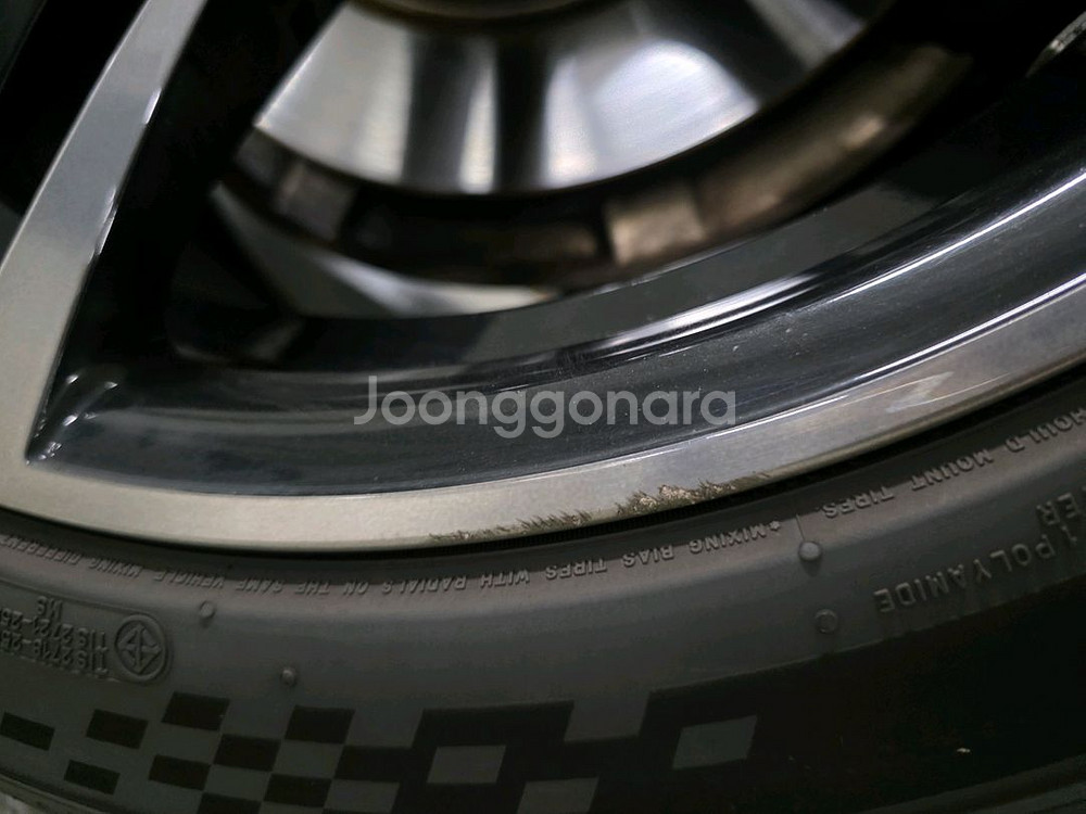 BMW F10 장착중 437M 순정휠+PS5 타이어--2