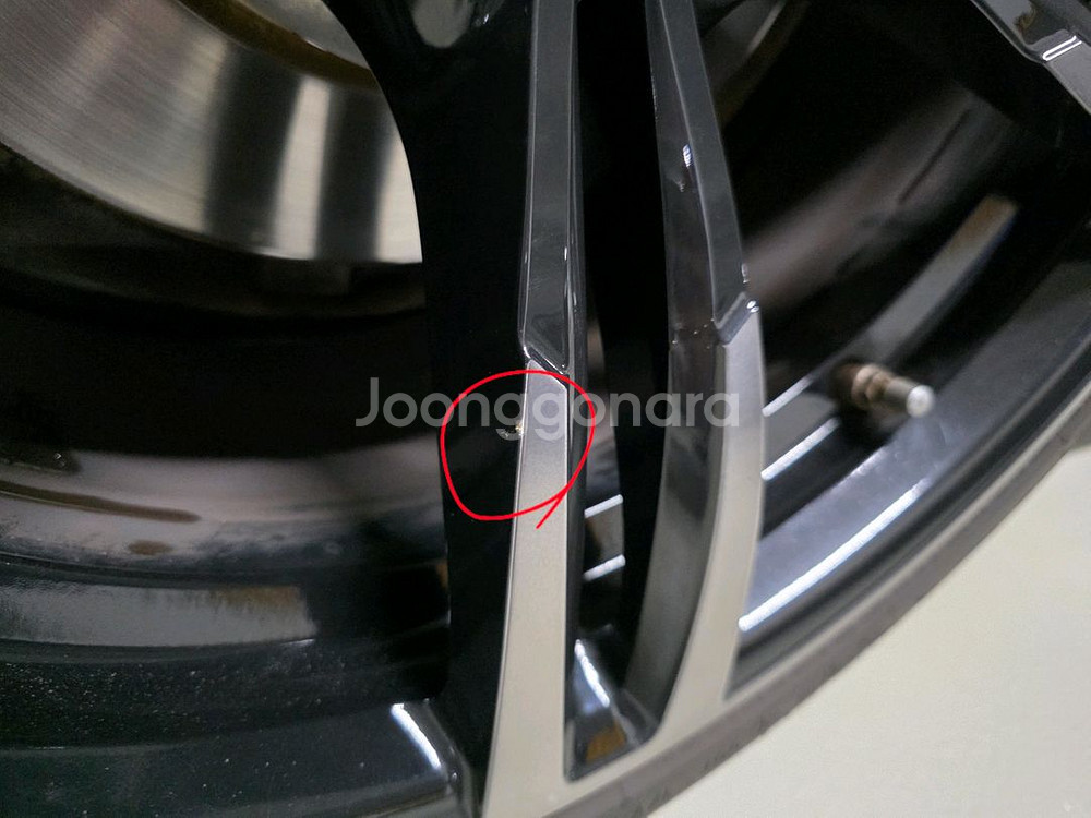 BMW F10 장착중 437M 순정휠+PS5 타이어--4