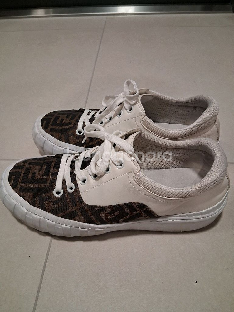 펜디 포스 로우탑 스니커즈 FEA123092 남자운동화--1