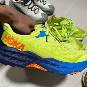 호카오네 스피드고트5 사이즈 275 판매해요