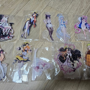 블루아카이브 미개봉 아크릴스탠드 일괄+족자봉 판매합니다