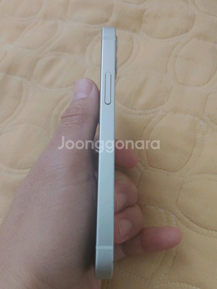 아이폰 12 미니 64기가 화이트 팝니다.--4