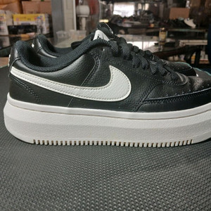 나이키 코트 비전 로우 블랙 화이트 플랫폼 265~27