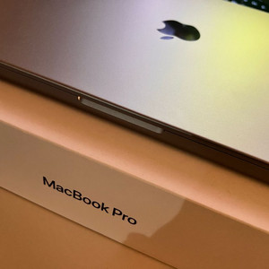 맥북 프로 16 M1 MAX 32d 1tb