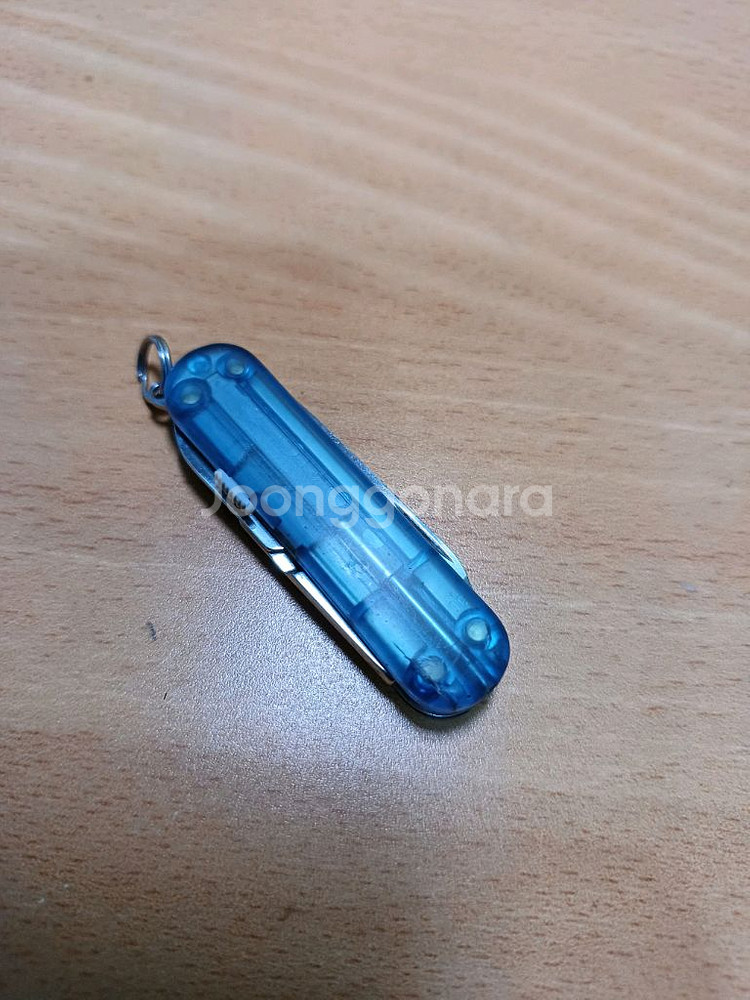 빅토리녹스(SAK) 키체인 멀티툴 시그니처 투명블루--1