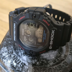 카시오 지샥 dw5900