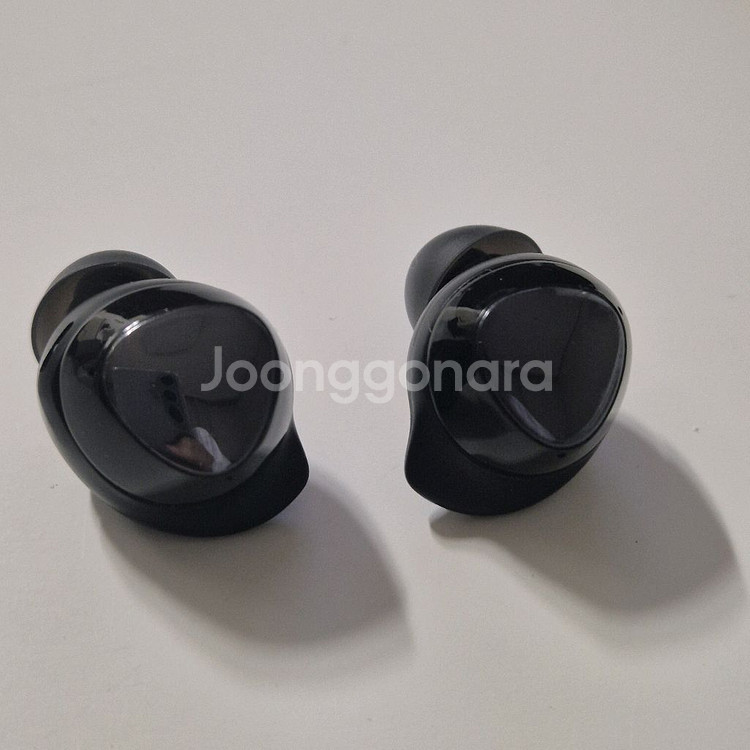 갤럭시 버즈 플러스 블랙--4