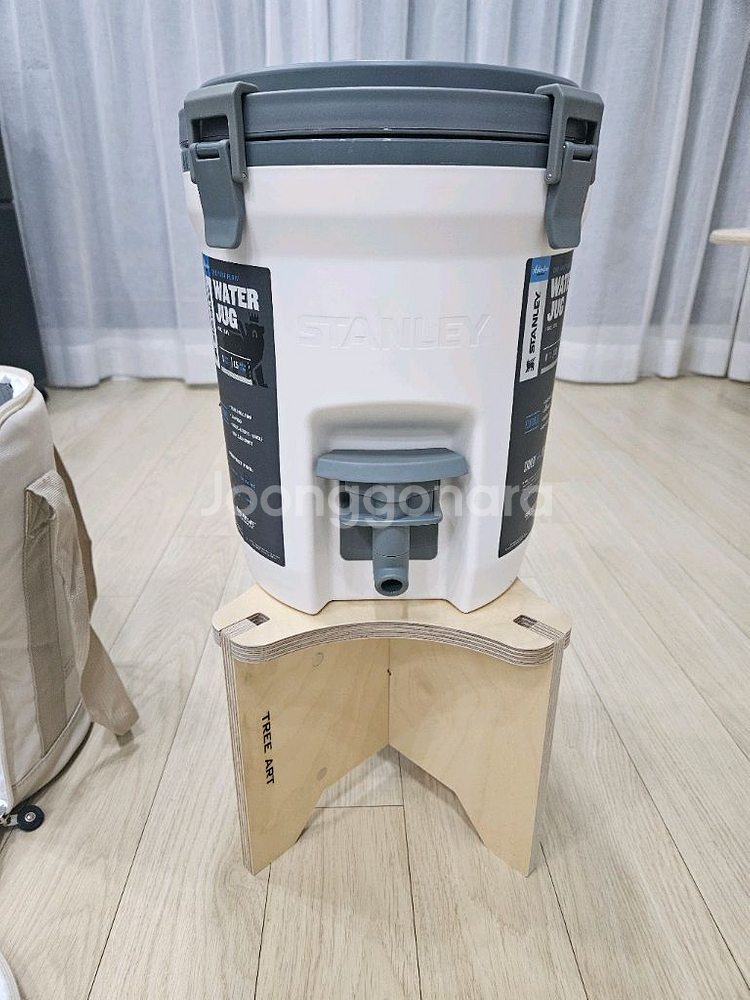 스탠리 워터저그 3.8L 흰색 +커버 +받침대 입니다--0