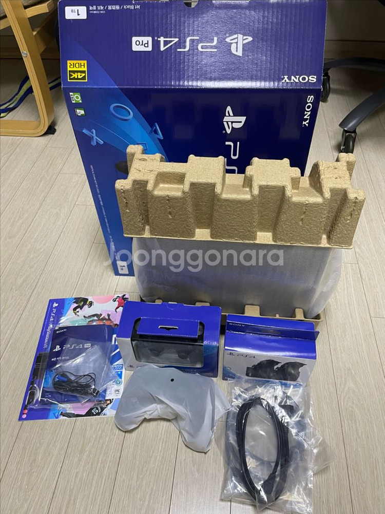 PS4 Pro 1TB 제트블랙 CUH-7218B B01--1