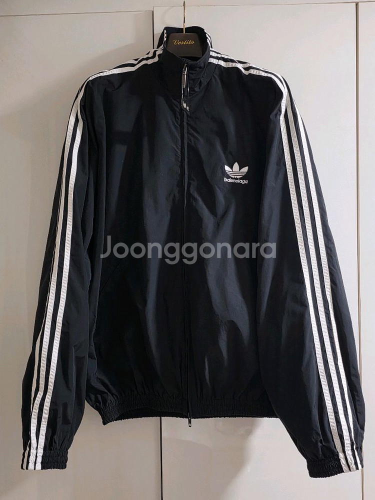 [판매완료] 발렌시아가 아디다스 트랙 자켓--1