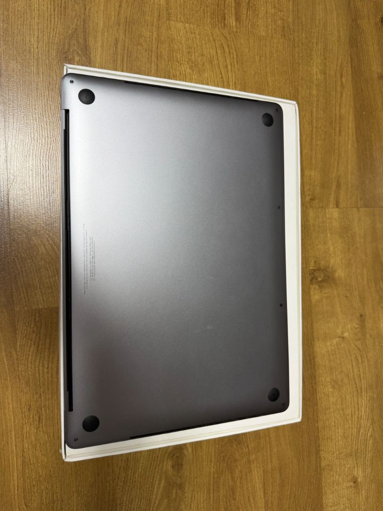 맥북프로 터치바 15인치 2017년 2월 제조--1