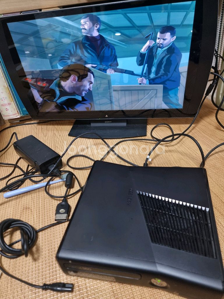 Xbox360 슬림 250GB 게임포함(패드제외)--4