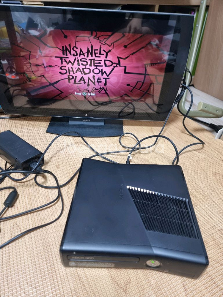 Xbox360 슬림 250GB 게임포함(패드제외)--7