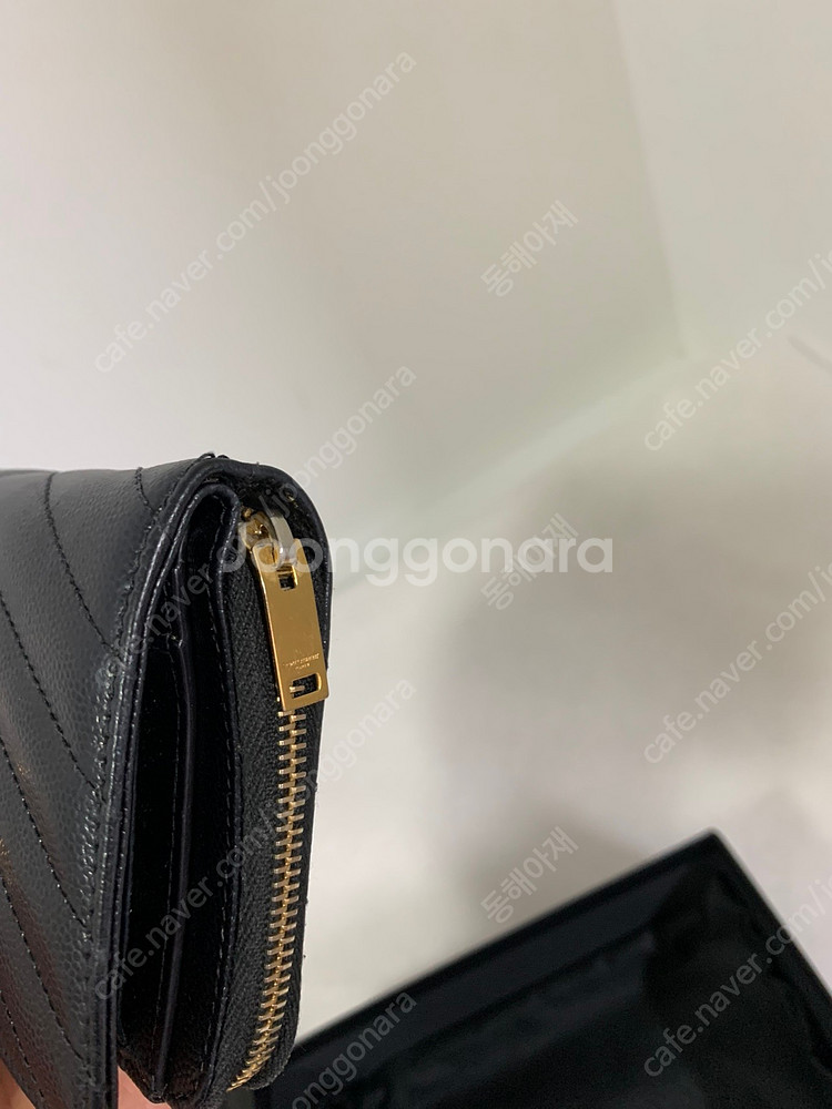 생로랑 컴팩트 집어라운드 반지갑Saint Laurent--6