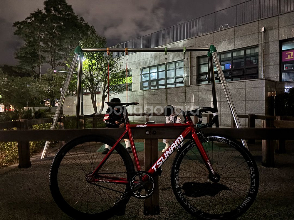 쓰나미 snm100 레드와인 픽시 자전거 팝니다--0