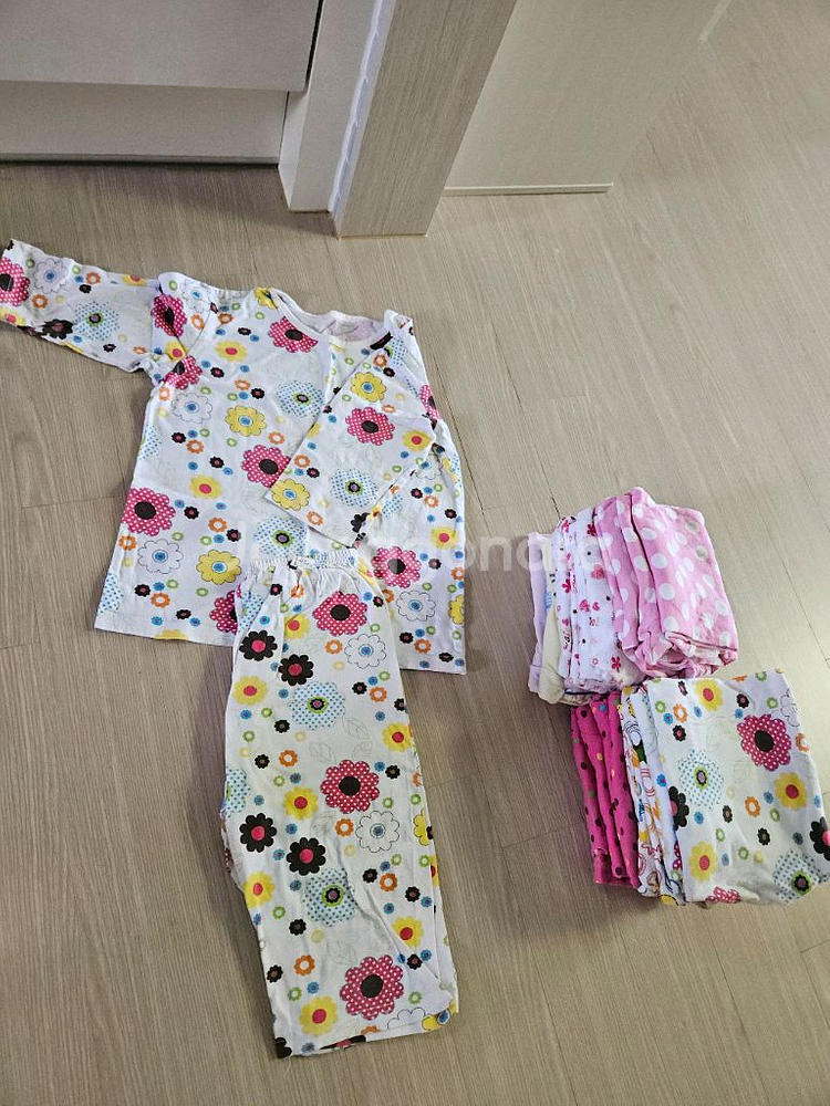 쌍둥이 여아 7부 내의--2