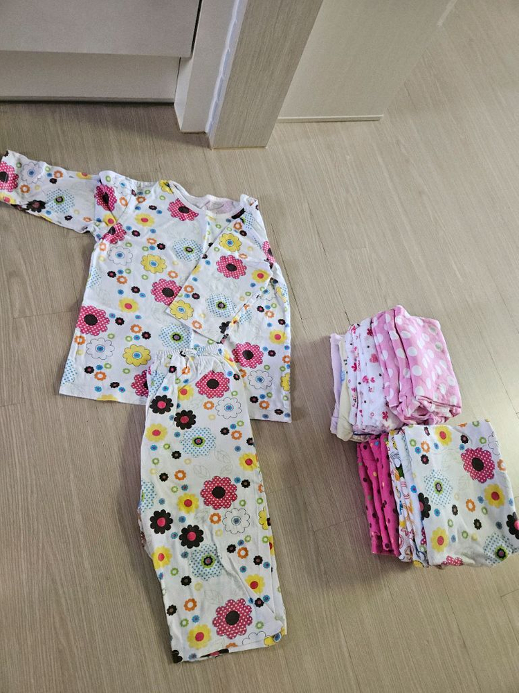 쌍둥이 여아 7부 내의--3