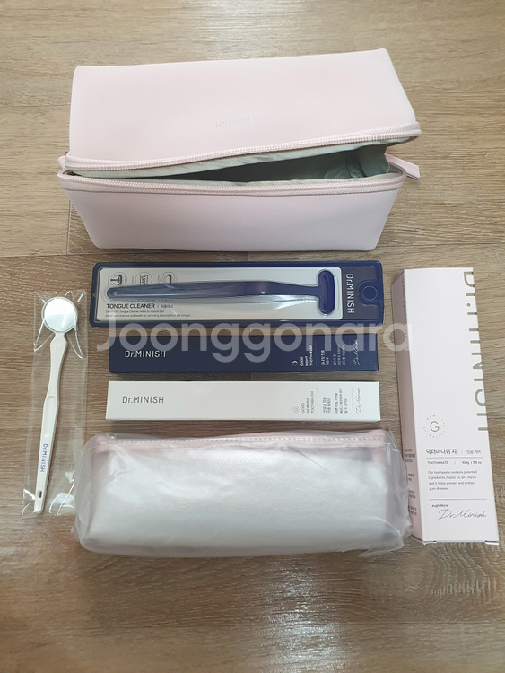 닥터미니쉬 파우치세트 구강케어 여행 패키지 미개봉 칫솔 파우치 치약 혀클리너 치아거울--0
