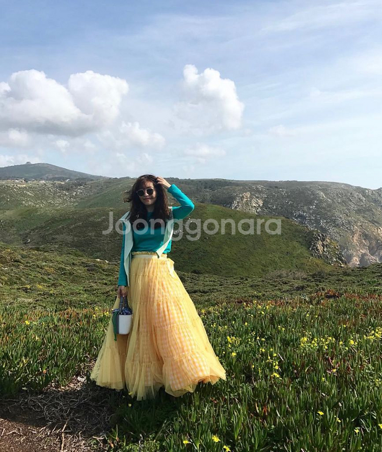 코스모폴리탄줄라이 튤스커트 세트--0