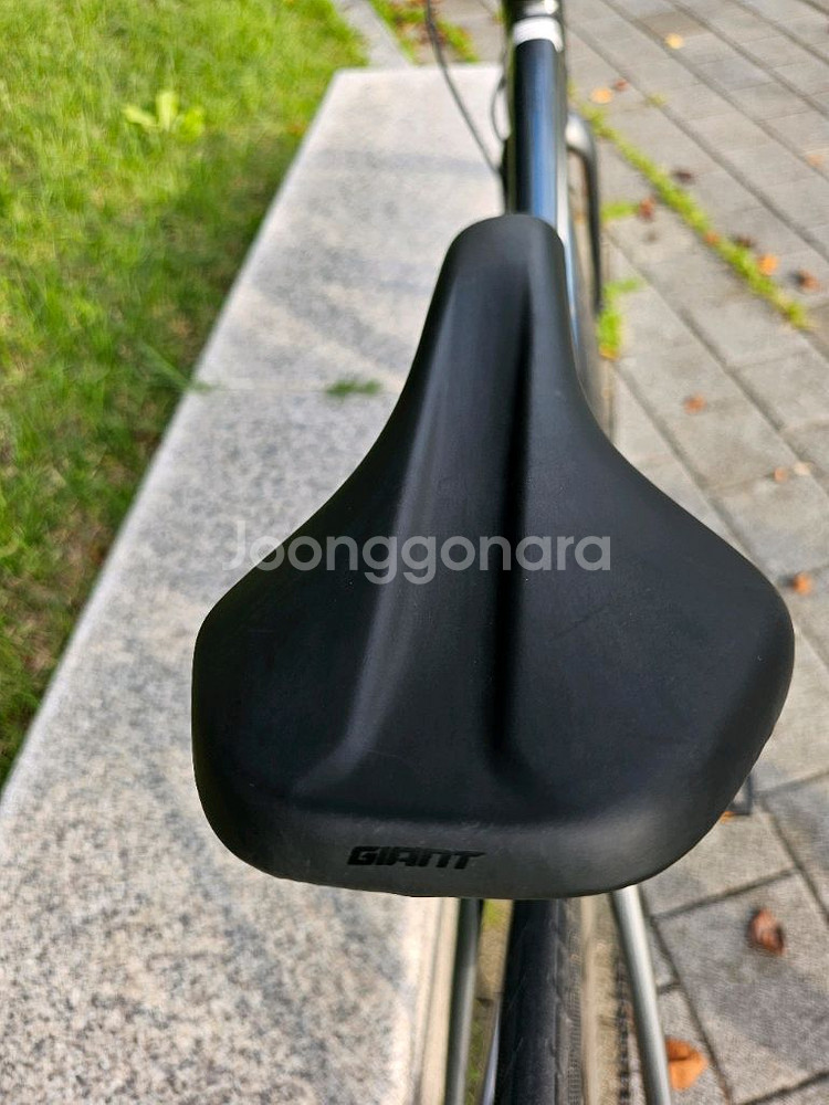 2022 자이언트 에스케이프2 하이브리드 자전거 팝니다--3