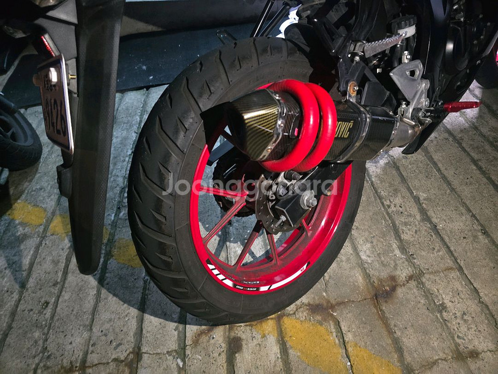 스즈키 Gsxr125--4