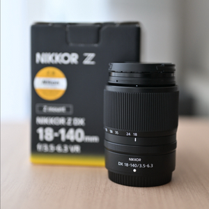 니콘 Z DX 18-140 mm f/3.5-6.3 VR