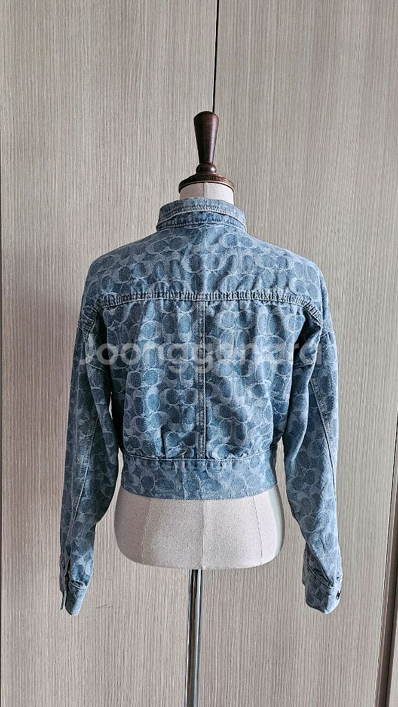 코치 스타일 모노그램 크롭 데님 자켓 (44~55)--7