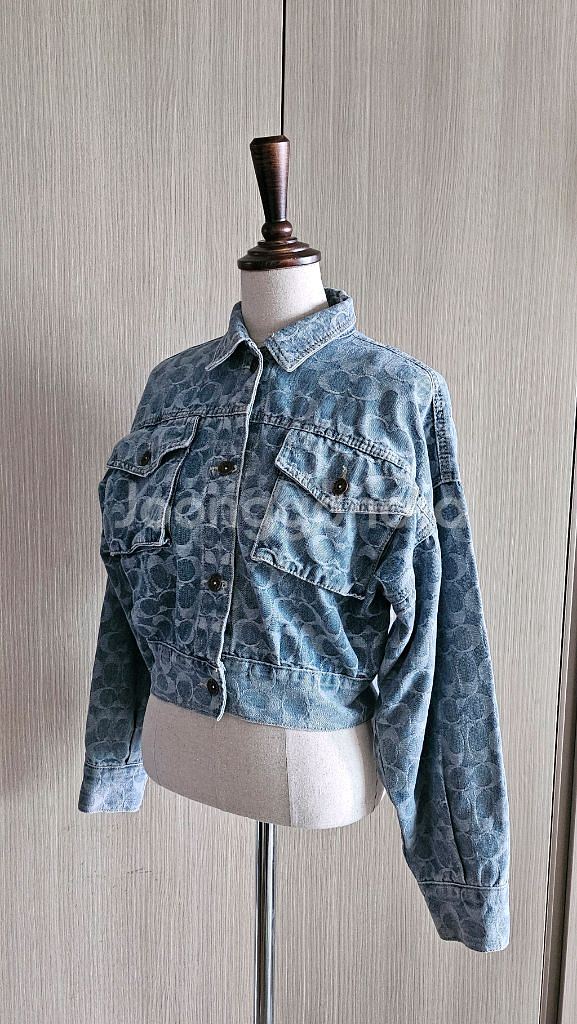 코치 스타일 모노그램 크롭 데님 자켓 (44~55)--5