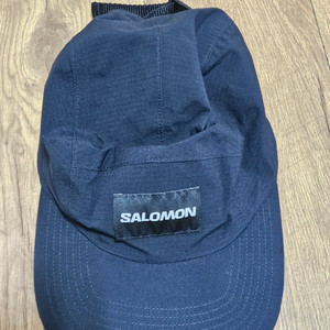 살로몬 보나티 모자 팝니다.