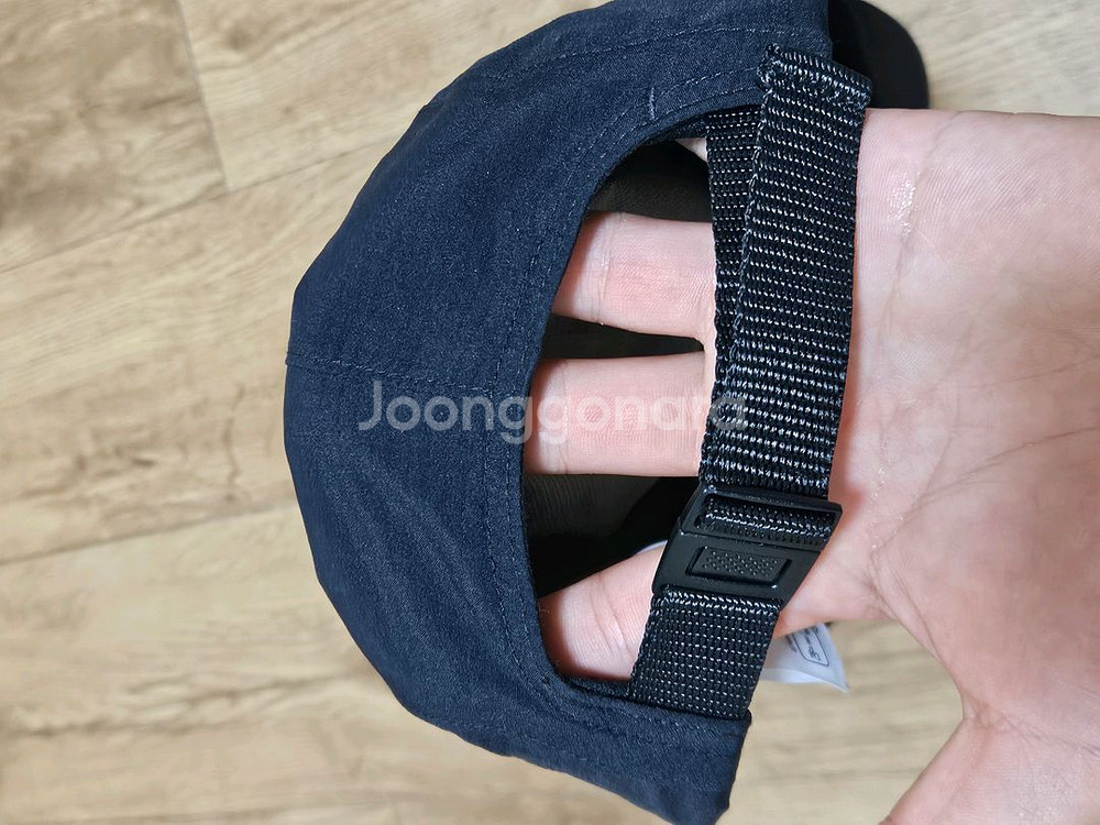 살로몬 보나티 모자 팝니다.--5