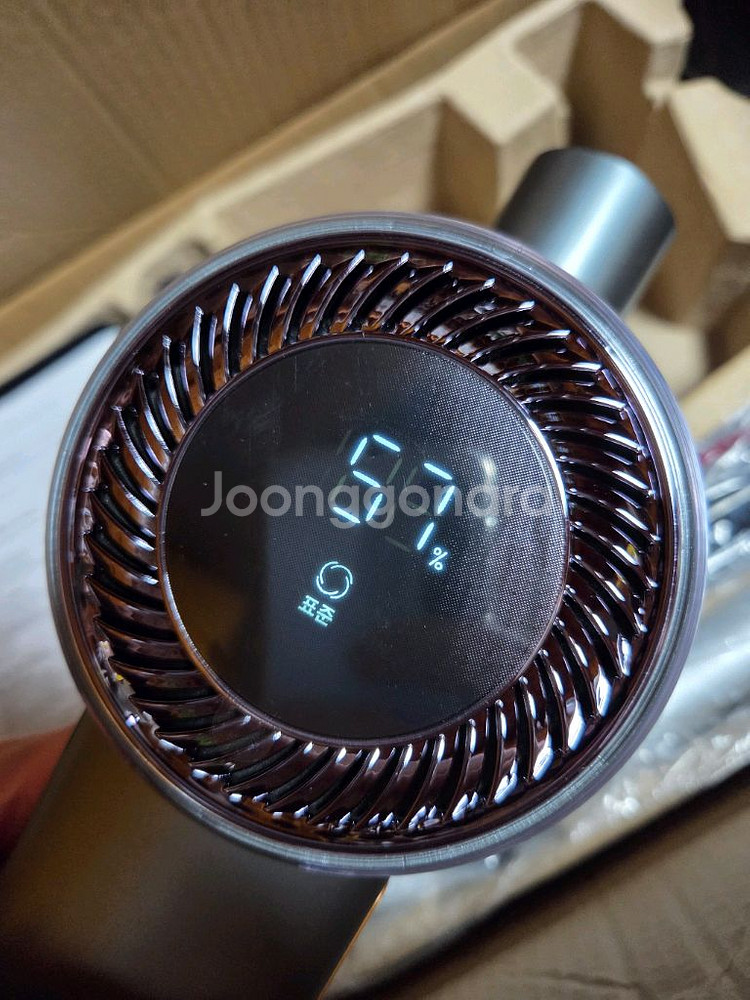 미사용 무선청소기 팝니다.--1