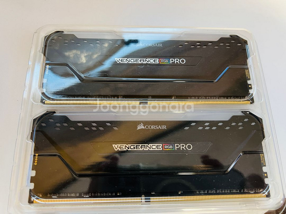 커세어 벤젠스 DDR4 3000 32GB RGB--0