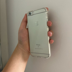 아이폰 6s 실버 하자없음 배터리 100 64gb