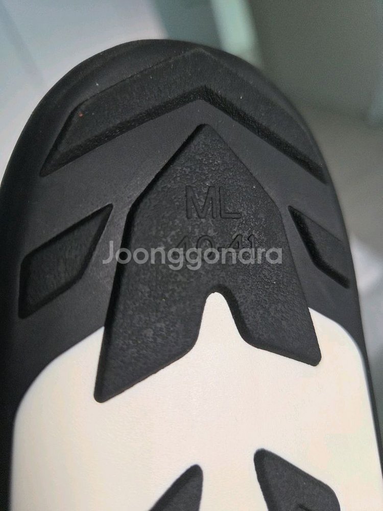 아레나 롱핀 화이트--4