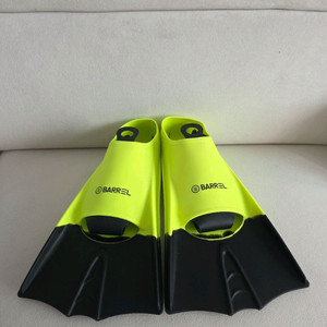 배럴 프로그 마블 숏핀 네온블랙