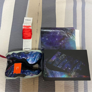 나이키 갤럭시 폼포짓 270 새상품