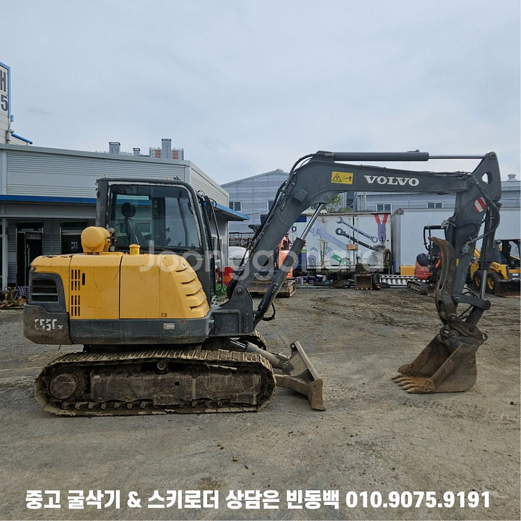 실속형 볼보 EC55C 풀셋트 농장용 02급 굴삭기--1