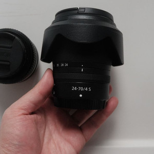 니콘 24-70 F4 S